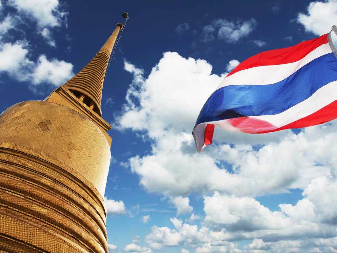 Phuket, als Top-Reiseziel 2026 von Lonely Planet ausgezeichnet, verbindet Kultur, atemberaubende Strände und kulinarische Höhepunkte.