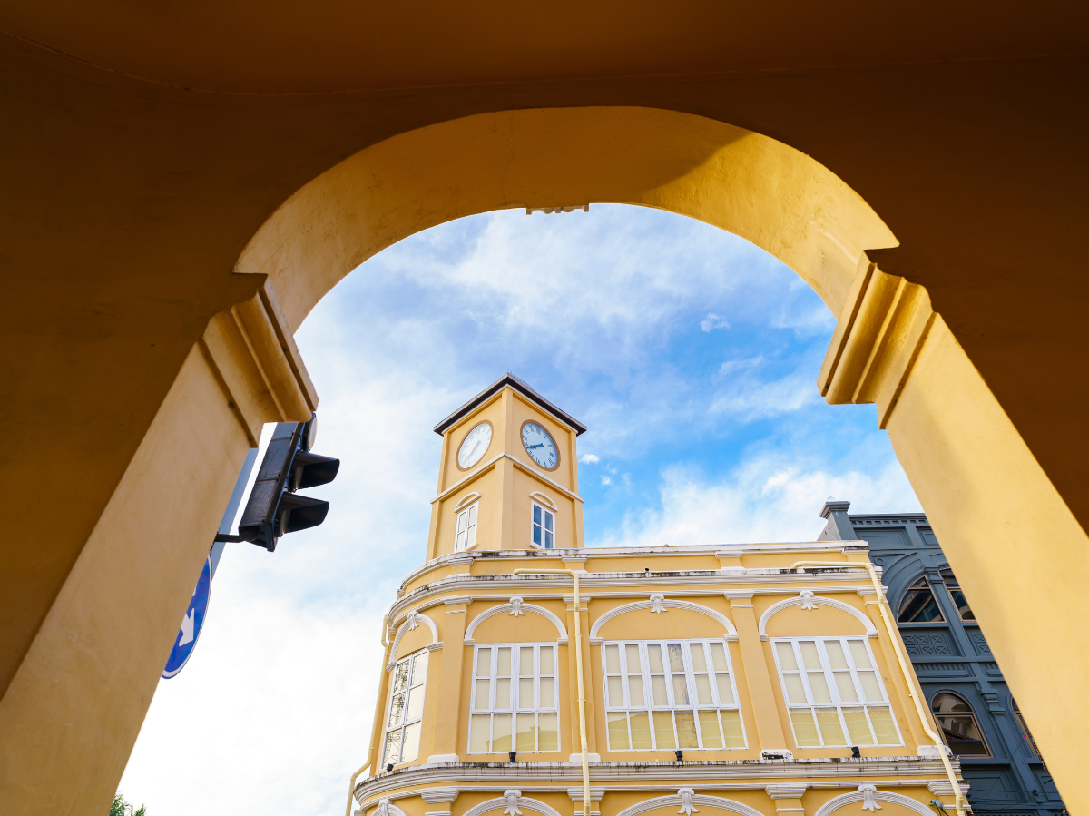 Festliche Höhepunkte in Phuket: Loy Krathong und unvergessliche Buffets